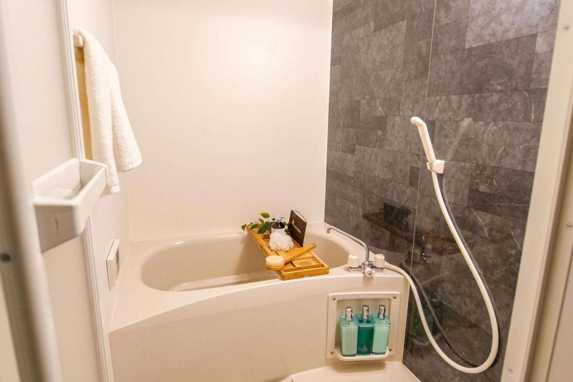 Premium Apartment Hotel Tokyo East Екстер'єр фото
